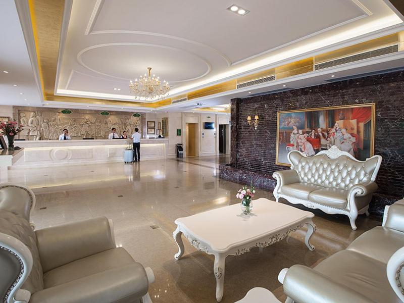 Vienna Hotel Guangzhou Shaheding Metro Station Екстер'єр фото