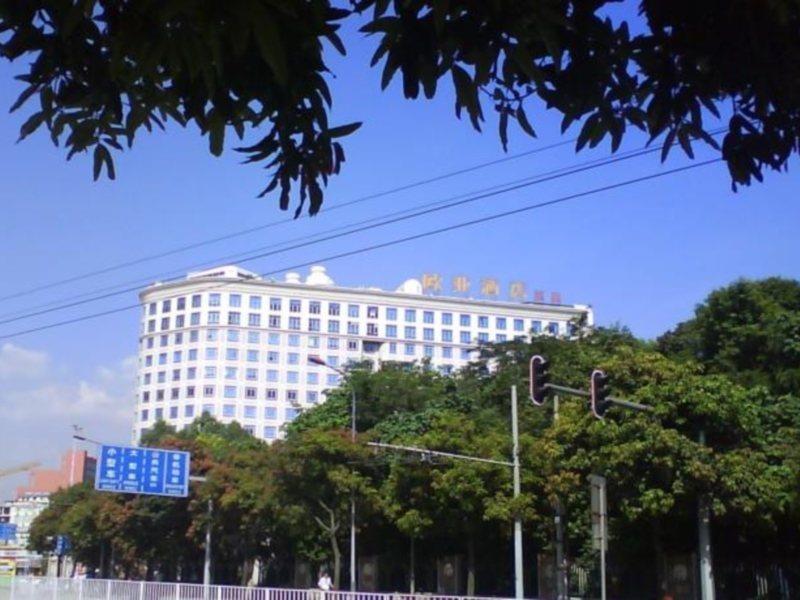 Vienna Hotel Guangzhou Shaheding Metro Station Екстер'єр фото